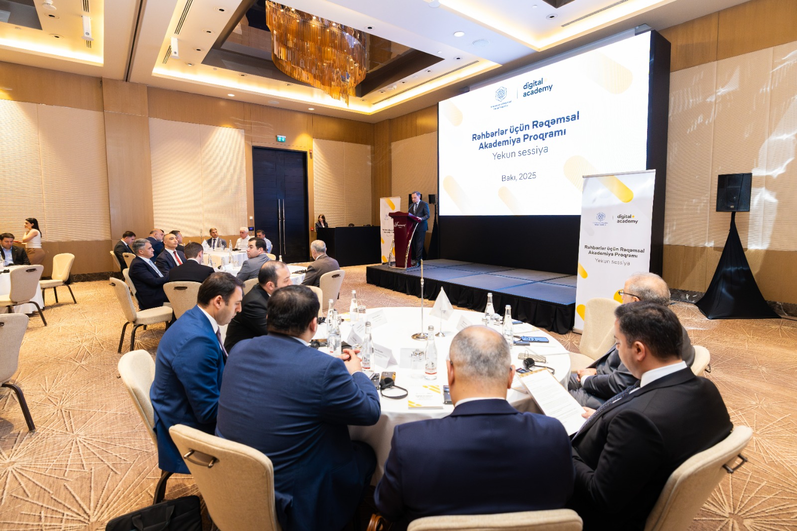 “Rəqəmsal Akademiya” proqramının strateji sessiyası uğurla başa çatıb